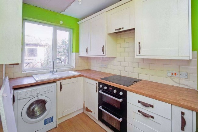 18 Primrose Terrace, Kingswood, Bristol, BS15 1HR 4