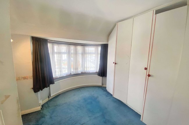 71 Windsor Road, Harrow, Middlesex, HA3 5PT 4