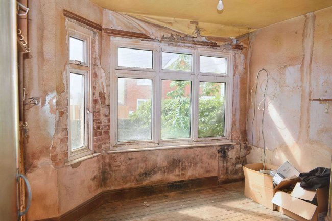 2 Rockhill Road, Northampton, Northamptonshire, NN6 7PT 5