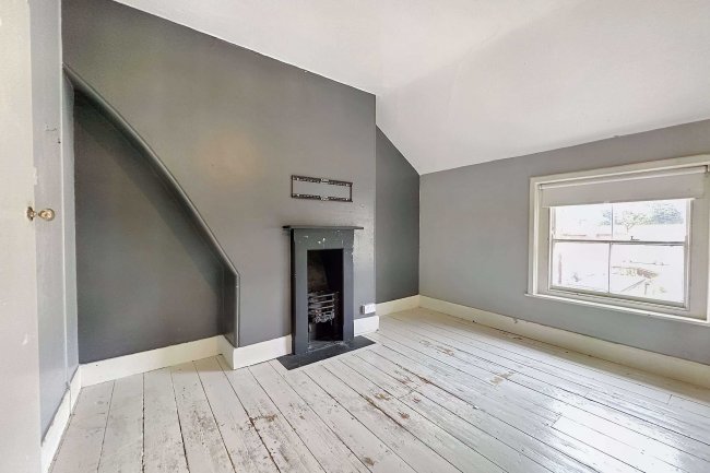 68 Bath Road, Stroud, Gloucestershire, GL5 3JY 4