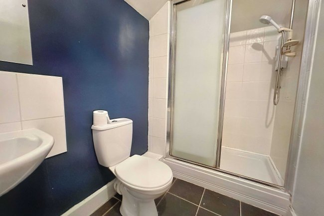 68 Bath Road, Stroud, Gloucestershire, GL5 3JY 4