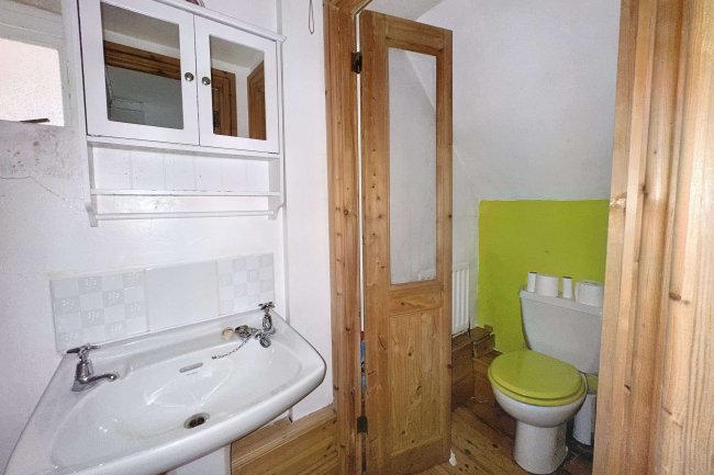 68 Bath Road, Stroud, Gloucestershire, GL5 3JY 4