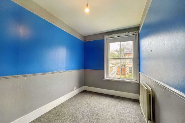 68 Bath Road, Stroud, Gloucestershire, GL5 3JY 4