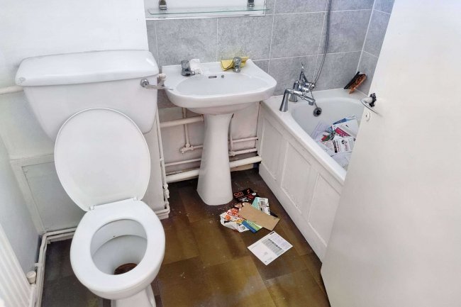 Flat 36 Mayflower House, The Drive, Brentwood, Essex, CM13 3BG 1