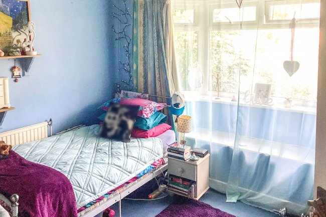 18 Beverley Gardens, Bournemouth, Dorset, BH10 5EF 4