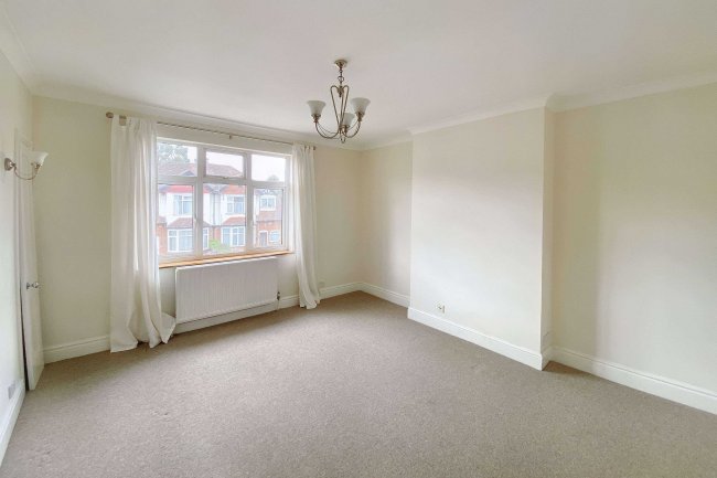 16a Southfield Park, Harrow, Middlesex, HA2 6HE 10