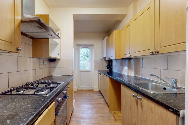 61 Hay Lane London NW9 0NA 
 5