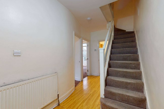 61 Hay Lane London NW9 0NA 
 5