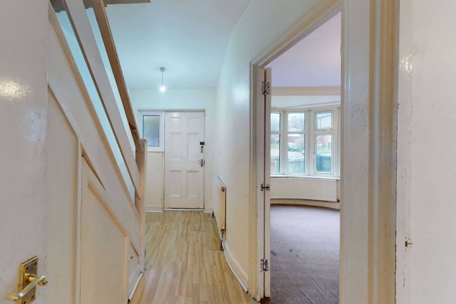 61 Hay Lane London NW9 0NA 
 5