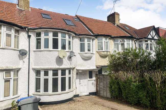 61 Hay Lane London NW9 0NA 
 5