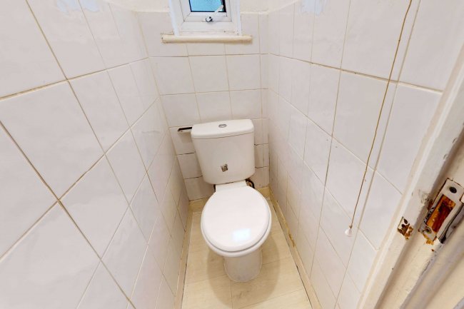 61 Hay Lane London NW9 0NA 
 5