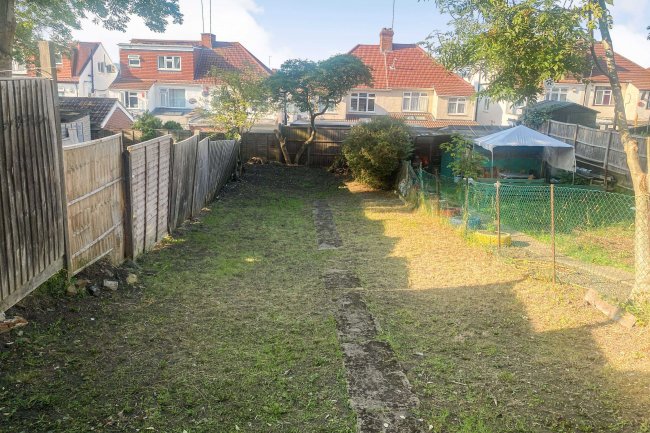 61 Hay Lane London NW9 0NA 
 5