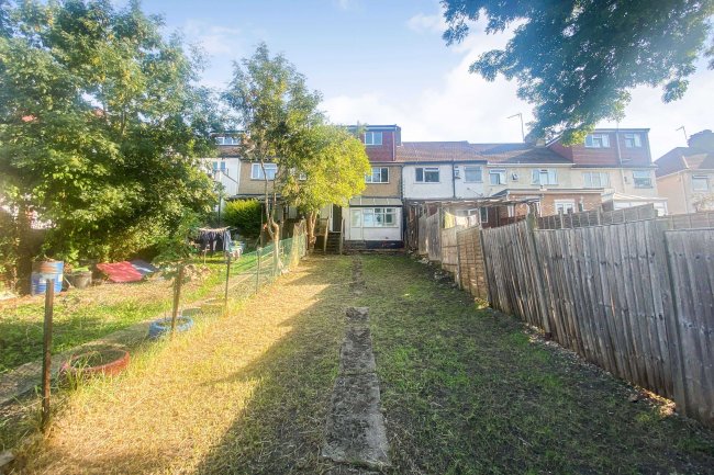 61 Hay Lane London NW9 0NA 
 5