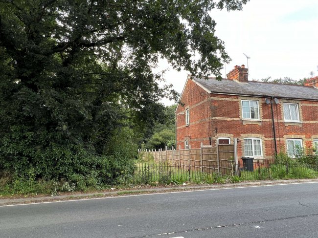 Land adjacent to 1 Riverside Place, Chelmsford Road, Writtle, Chelmsford, CM1 3EU 3