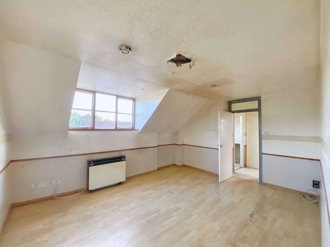 119 Galdana Avenue, Barnet, Hertfordshire, EN5 5LJ 3