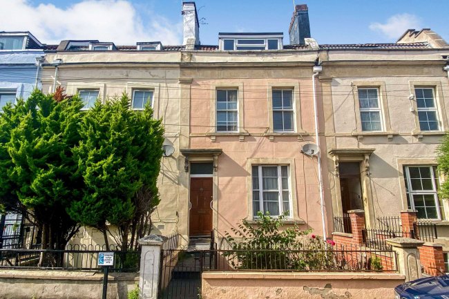 Flat B, 36 Argyle Road, Bristol, BS2 8UY 9