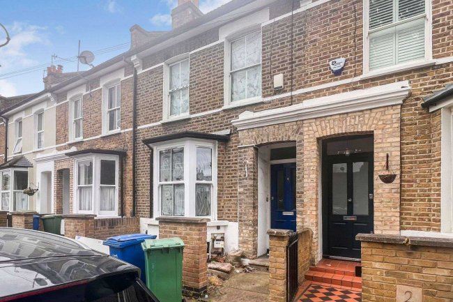 4a Howden Street, Peckham, SE15 4LB 8