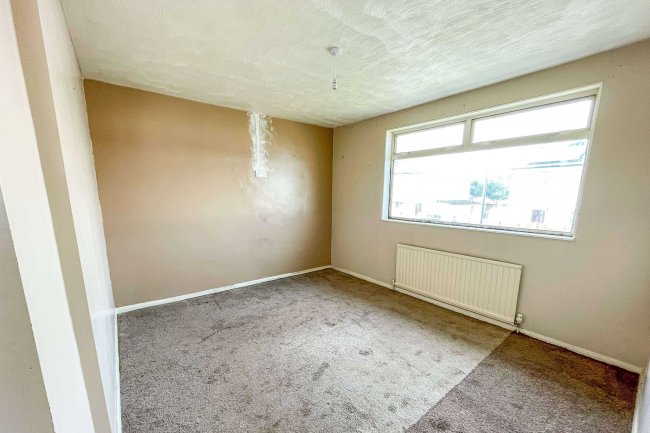 23 Caincross Road, Nottingham, NG8 4AE 6