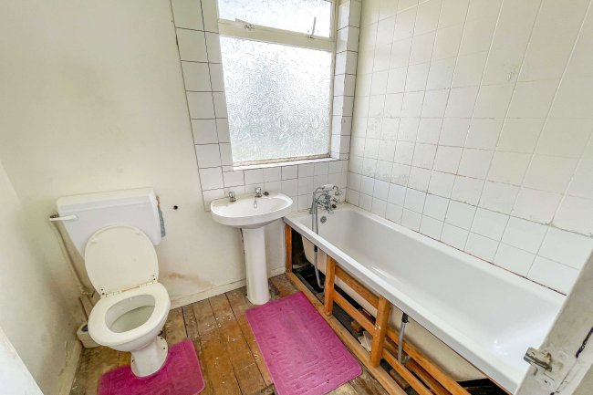 23 Caincross Road, Nottingham, NG8 4AE 6