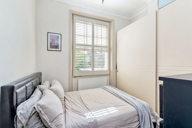 46 Redcliffe Road, Chelsea, London, SW10 9NJ 2