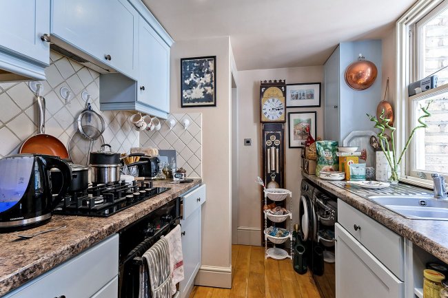 46 Redcliffe Road, Chelsea, London, SW10 9NJ 2