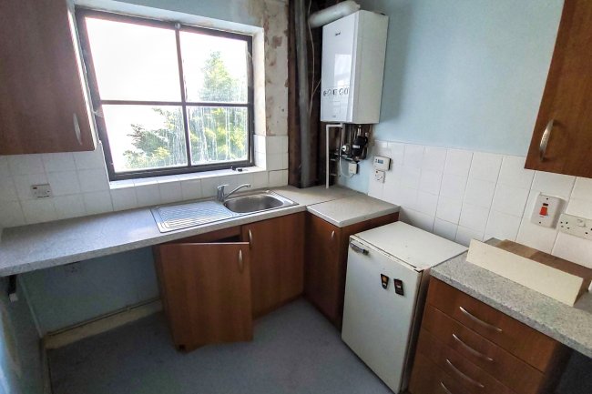 Flat 5, Clandon Court, 1 Sinclair Gardens, West Kensington, London, W14 0AY 6