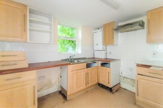 62a and 62b Kingsdown Road, Islington, N19 4LW 1