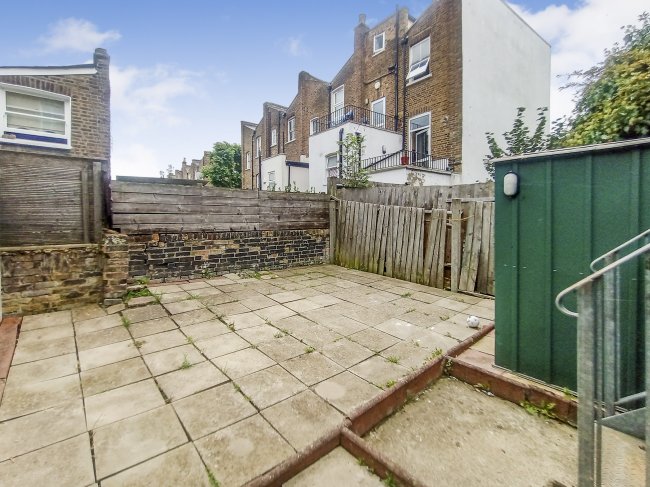 62a and 62b Kingsdown Road, Islington, N19 4LW 1