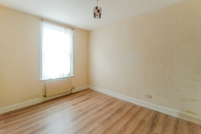 62a and 62b Kingsdown Road, Islington, N19 4LW 1