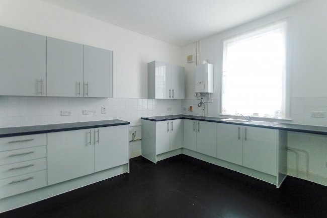 62a and 62b Kingsdown Road, Islington, N19 4LW 1