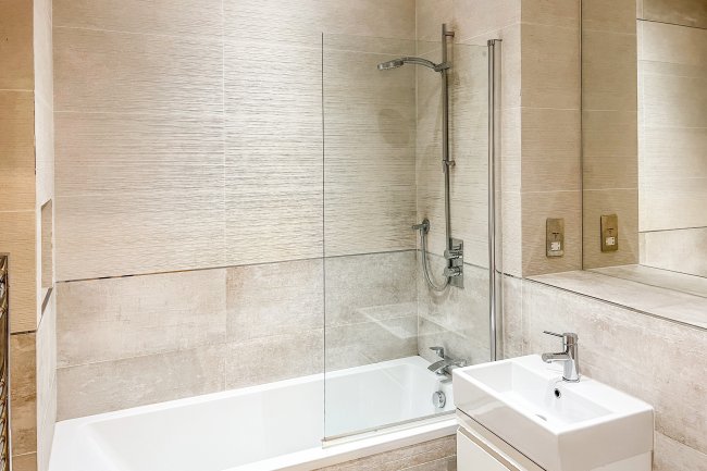 Flat 7 Technology House, Furlong Road, Bourne End, Buckinghamshire, SL8 5AJ 3