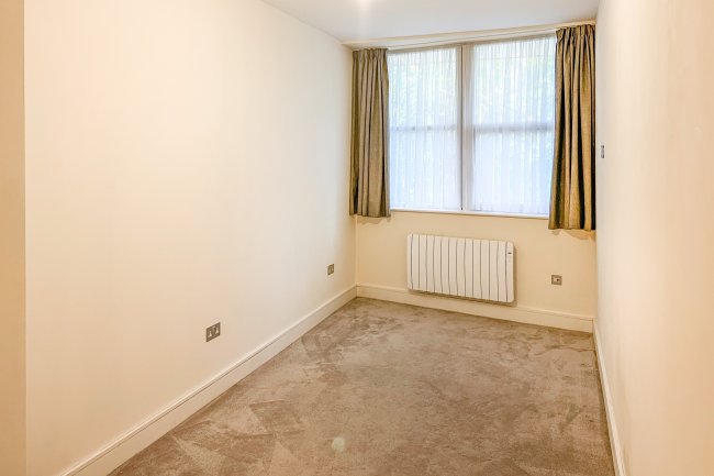 Flat 7 Technology House, Furlong Road, Bourne End, Buckinghamshire, SL8 5AJ 3