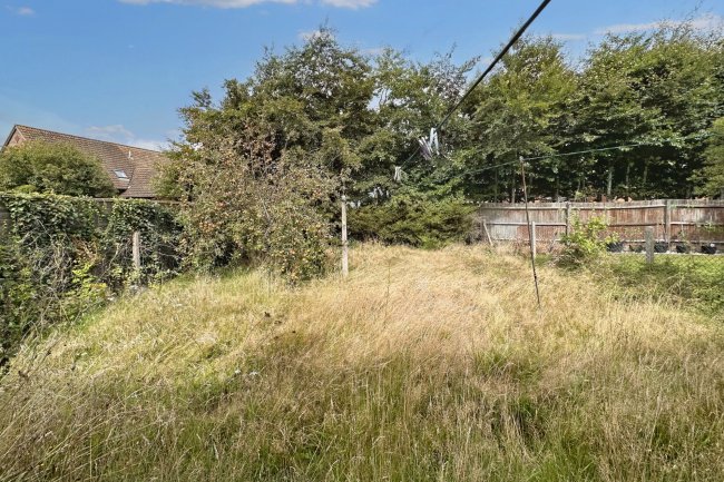 73 Huntsmoor Road, Tadley, Hampshire, RG26 4BU 10