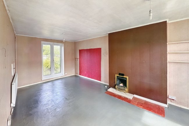 73 Huntsmoor Road, Tadley, Hampshire, RG26 4BU 10