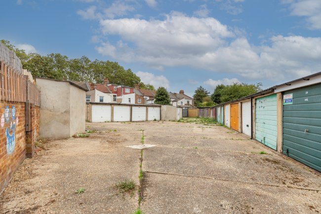 Land and buildings on the south side of Bull Road, Stratford, London, E15 3HQ 4