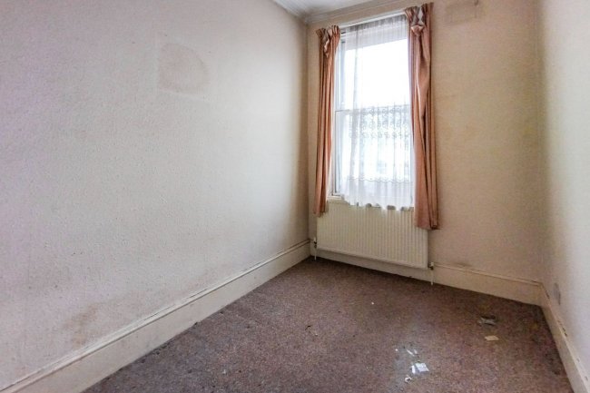 Second Floor Flat and Roof Void, 278 Archway Road, Highgate N6 5AU 9