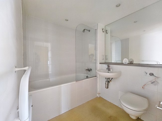 Apartment 402, 6 Ludgate Hill, Manchester, Greater Manchester, M4 4BW 8