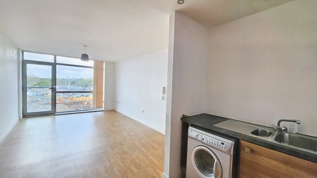 Apartment 402, 6 Ludgate Hill, Manchester, Greater Manchester, M4 4BW 8
