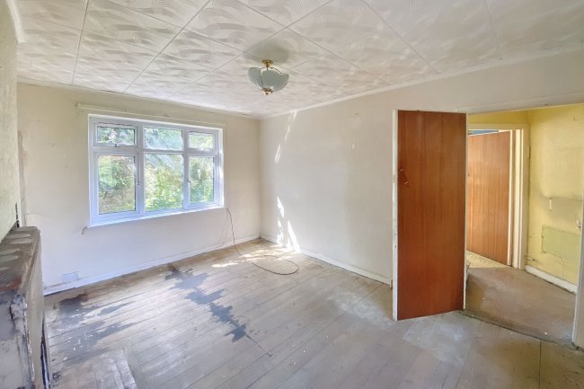 39 Burnell Avenue, Welling, Kent, DA16 3HW 2