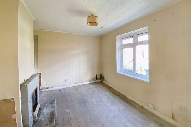 39 Burnell Avenue, Welling, Kent, DA16 3HW 2