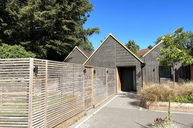 120 Foxley Lane, Purley, CR8 3NB 9