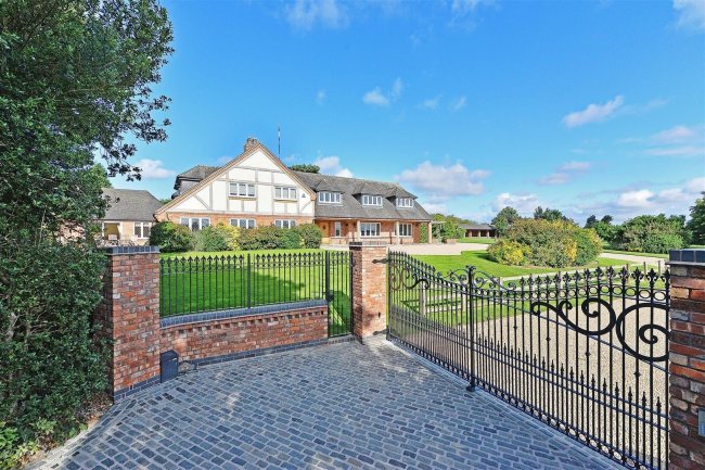 Roxley House, Hillwood Road, Birmingham, B75 5QW 9