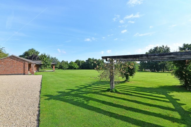 Roxley House, Hillwood Road, Birmingham, B75 5QW 9