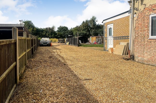 36A Ugg Mere Court Road, Ramsey Heights, Huntingdon, PE26 2RQ 2