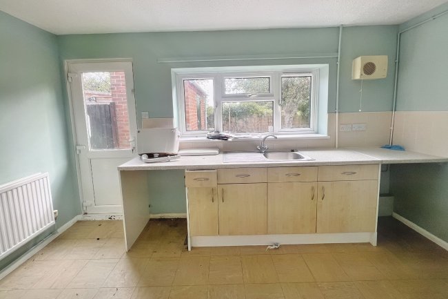 7 Daintree Way, Hemingford Grey, Huntingdon, Cambridgeshire, PE28 9DZ 10