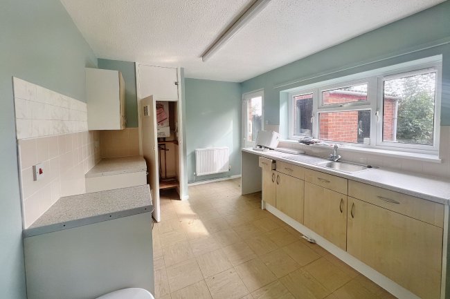 7 Daintree Way, Hemingford Grey, Huntingdon, Cambridgeshire, PE28 9DZ 10