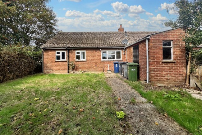 7 Daintree Way, Hemingford Grey, Huntingdon, Cambridgeshire, PE28 9DZ 10