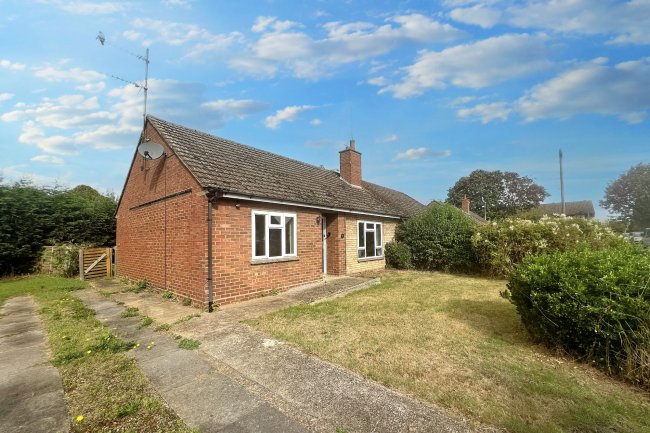 16 Daintree Way, Hemingford Grey, Huntingdon, Cambridgeshire, PE28 9DZ 9