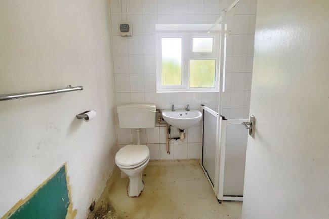 16 Daintree Way, Hemingford Grey, Huntingdon, Cambridgeshire, PE28 9DZ 9