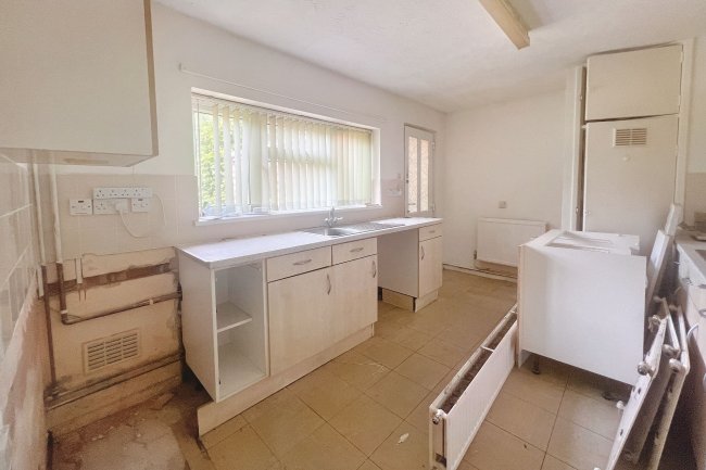 16 Daintree Way, Hemingford Grey, Huntingdon, Cambridgeshire, PE28 9DZ 9